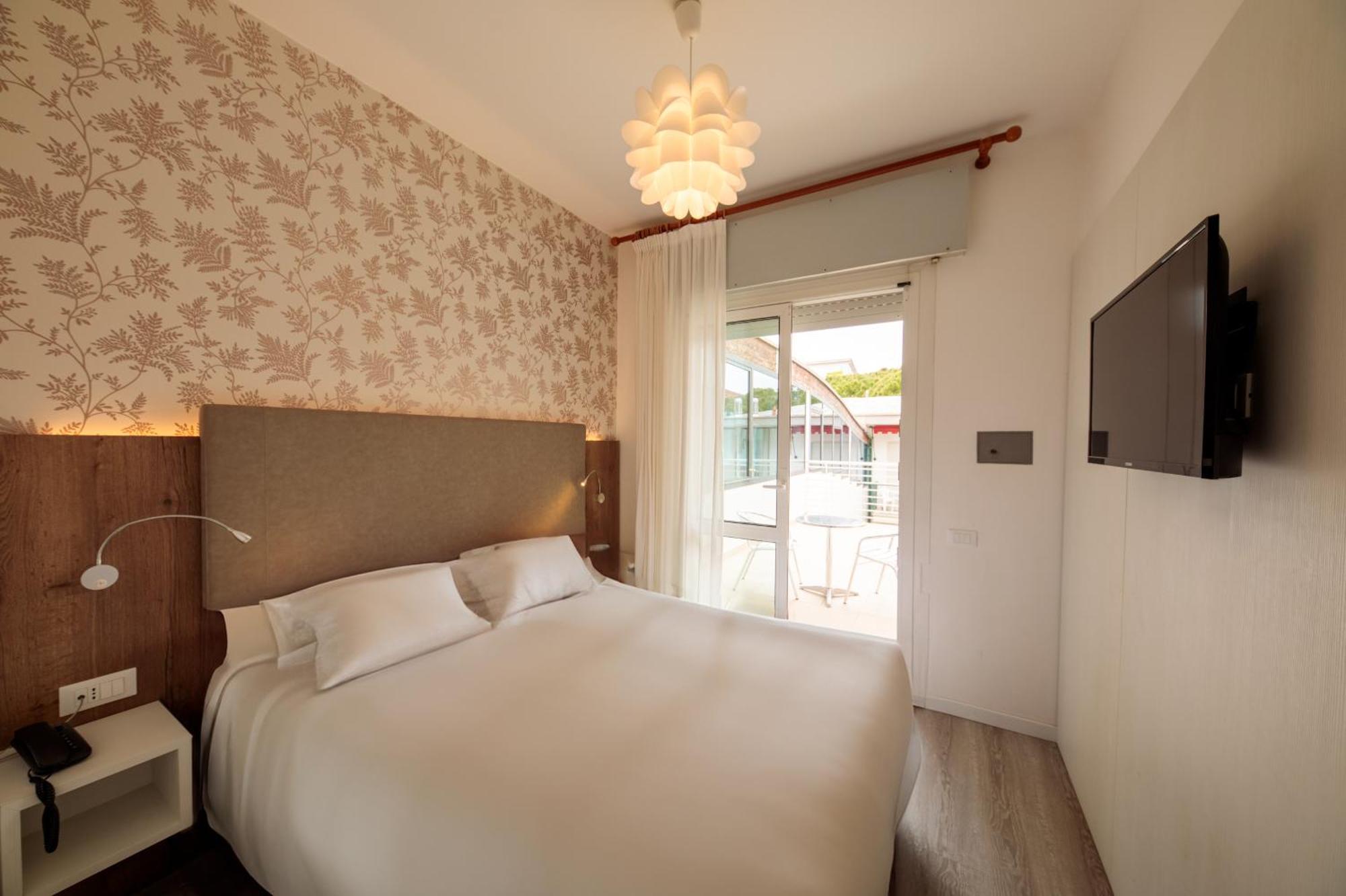 Economy Small Room