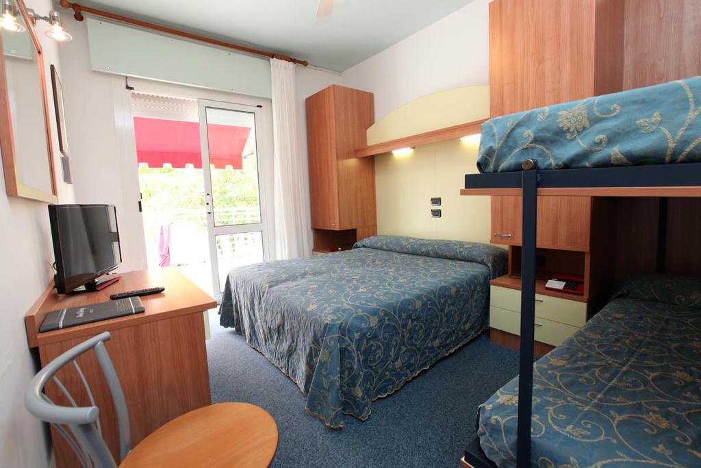 Double or Twin Room Terrace